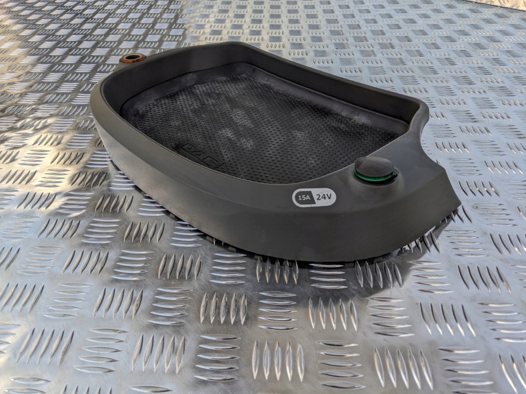 фото №3, Полка stolik приборная панель daf xf 106