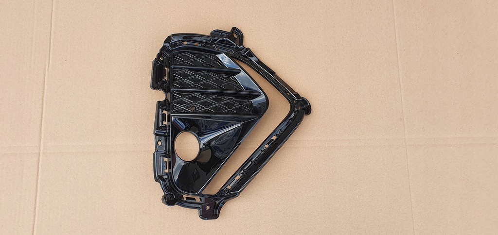 фото №1, Hyundai tucson n-line 19- решітка права бампер