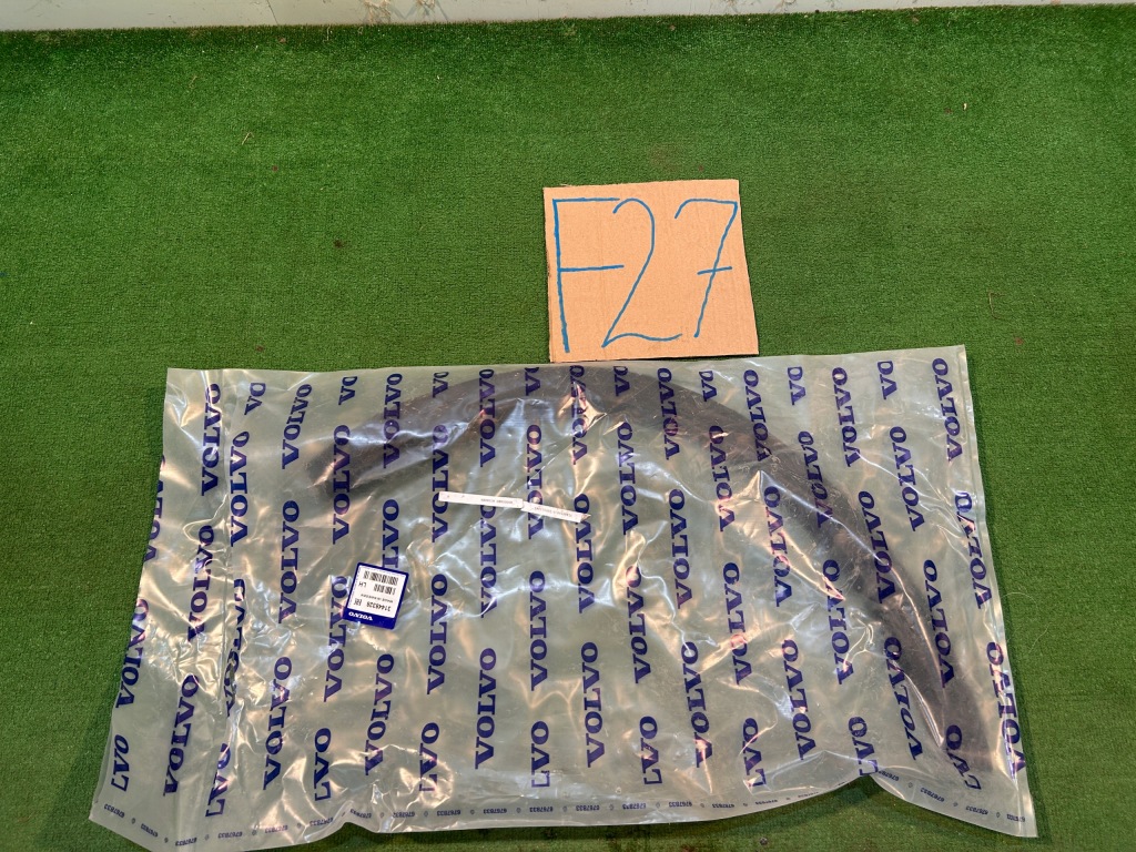 фото №11, Volvo xc40 молдинг na крыло левый задняя задняя левая 31448328