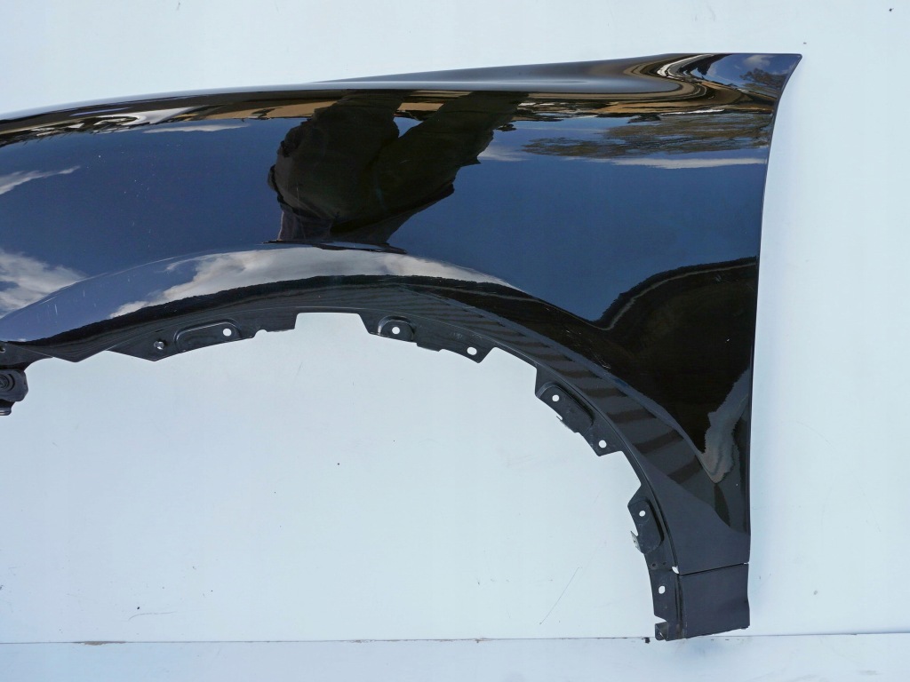 Крило ліве перед porsche cayenne 2 92a Зі Шроту