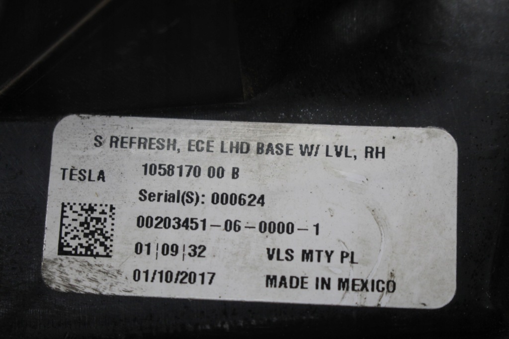 Фара правый  перед full led tesla model s 105817000b в Украине