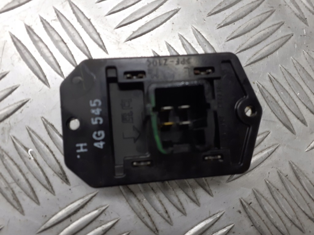 фото №1, Резистор резистор вентилятор toyota yaris verso