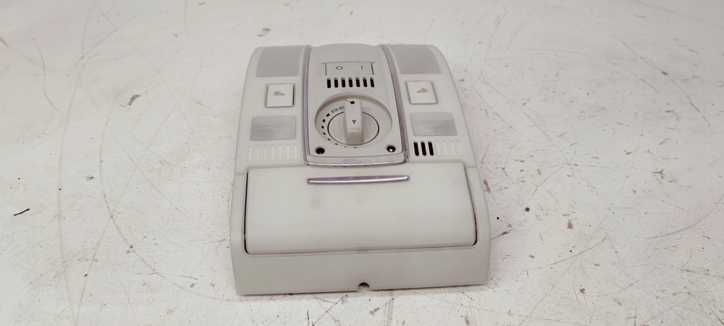 фото №7, Лампа освітлення кабіни audi a6 4f0947135be 13t