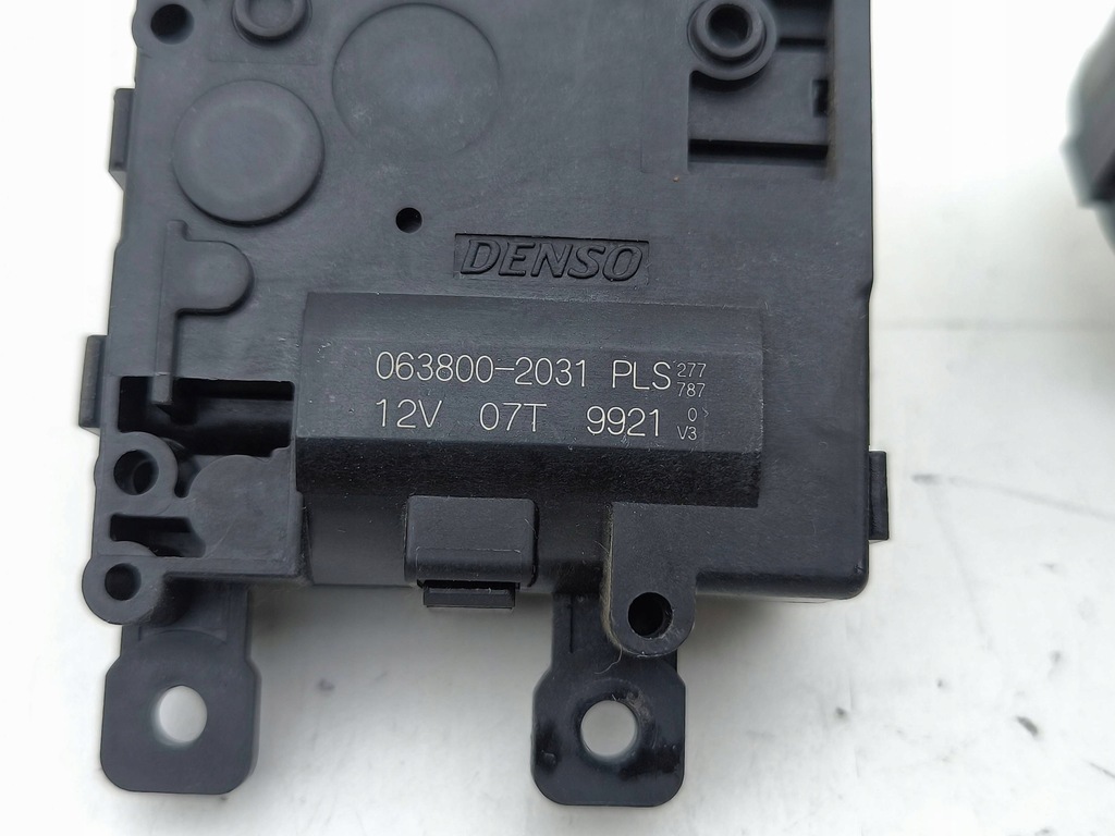 фото №11, Toyota prius xw50 моторчик кришка обдув 2016 0638009012