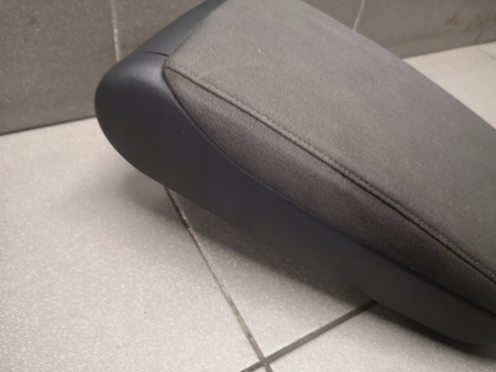 фото №7, Подлокотник средний материал audi a6 c6