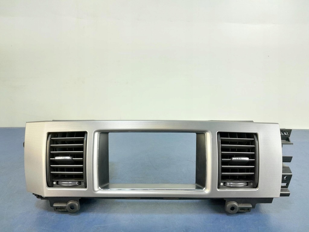 фото №1, Jaguar xf i x250 решётки обдув средняя