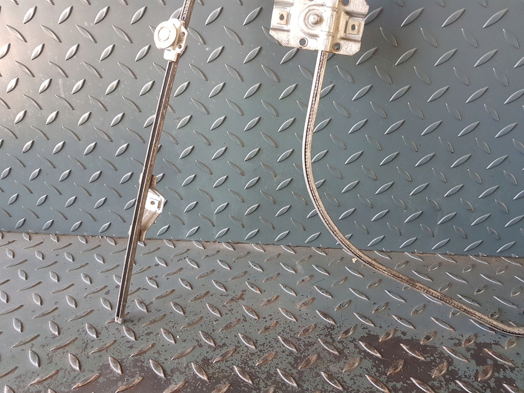 фото №9, Механізм механічний скло двері лівий перед 1 906 853 bmw e30 sedan вузька