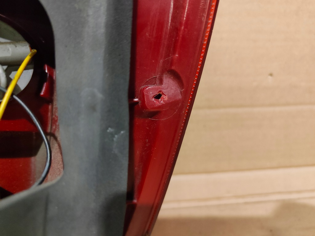 фото №8, Лампа задняя правая + левая kia cerato hb 03-08