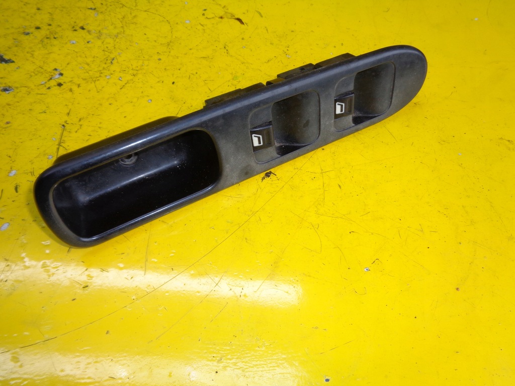 фото №1, Peugeot 307 переключатель окон