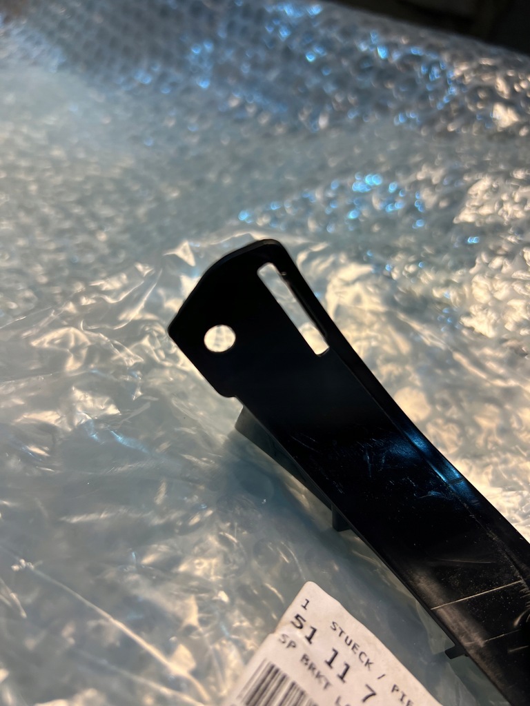 фото №9, Bmw x5 e53 напрямна бампера правий oem 51117116668