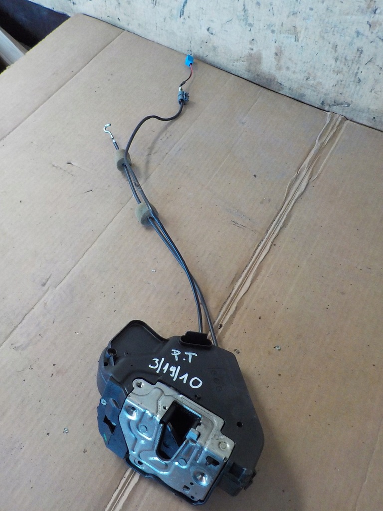 фото №1, Замок дверь левый перед mercedes w246 w176