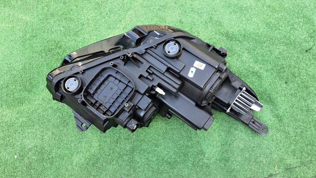 фото №4, Opel crossland x лампа передняя обычная+ led