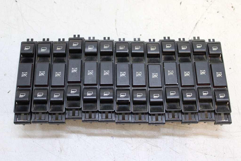 фото №12, Bmw e46 перемикач опускання вікон скло 8381518