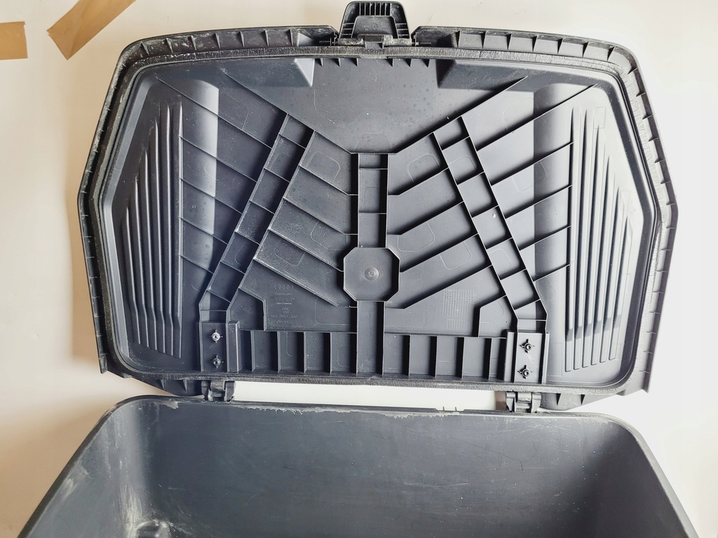 фото №9, Вкладиш багажника бардачок audi etron e-tron s sportback ge 4ke eu 4ke863369