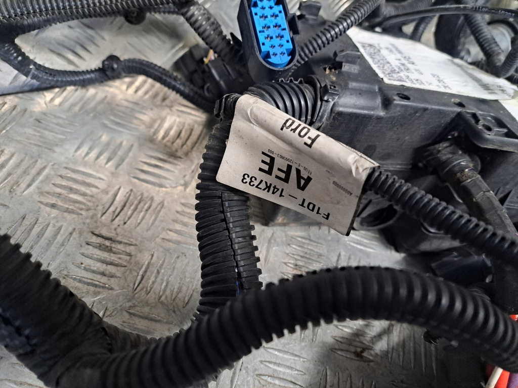 фото №7, Ford grand c-max lift 16 r 2.0 tdci автоматическая коробка передач электропроводка отсек двигателя