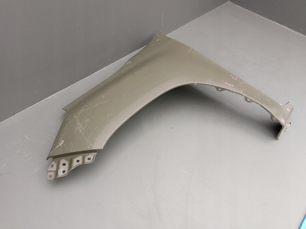 фото №10, Toyota hilux viii 8 lift 2015- крила лівий передній =