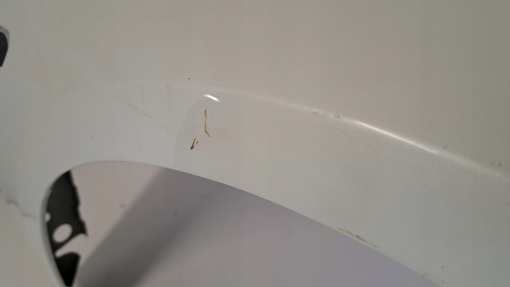 Крыло  правый  перед tesla 3 Цена