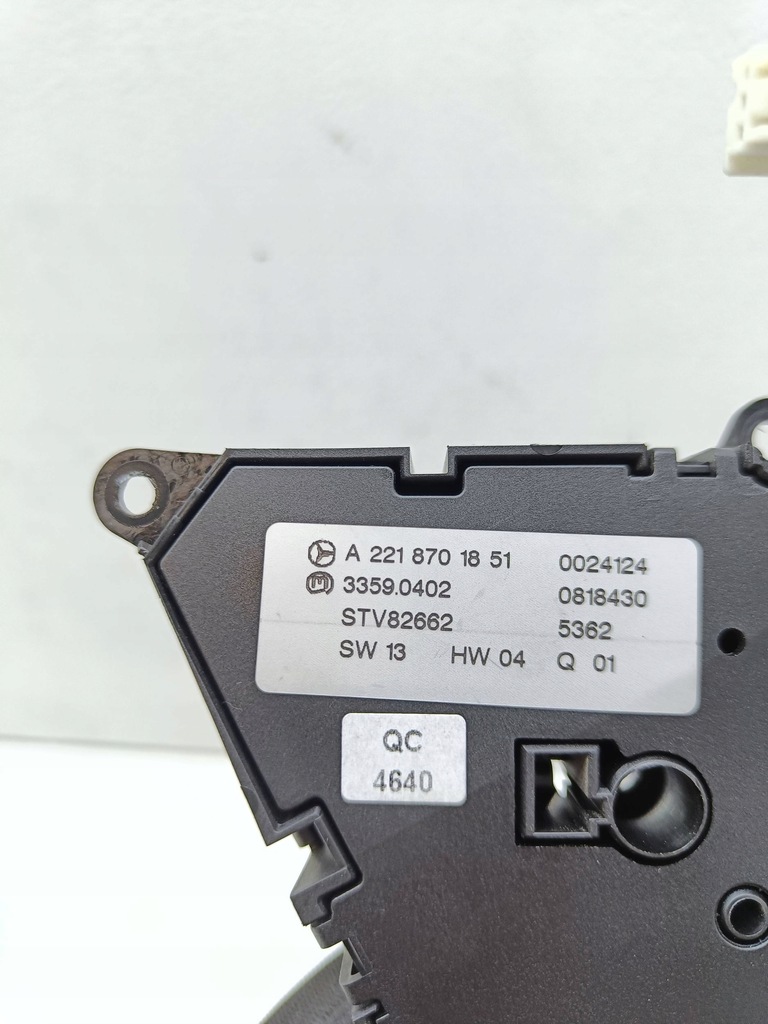 фото №7, Mercedes-benz s w221 2007 перед сторона ліва кнопки керування сидіння