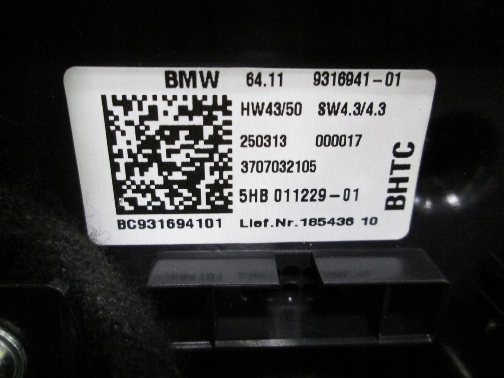 фото №12, Bmw i3 панель кондиционера 9335256 9323597 9316941