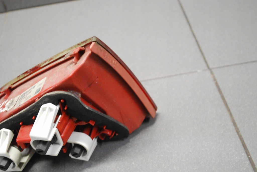 Фара led лівий задні audi a5 8t8 рестайлінг  8t0945093c Доставка