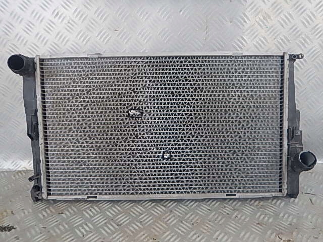 фото №1, Bmw оригинальный номер 17111737761 радиатор, система охлаждение двигателя
