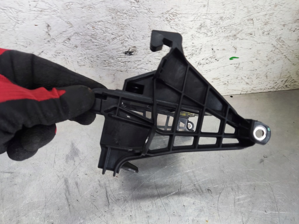 фото №5, Mercedes e klasa w213 кронштейн кронштейн комп'ютер a2135455900