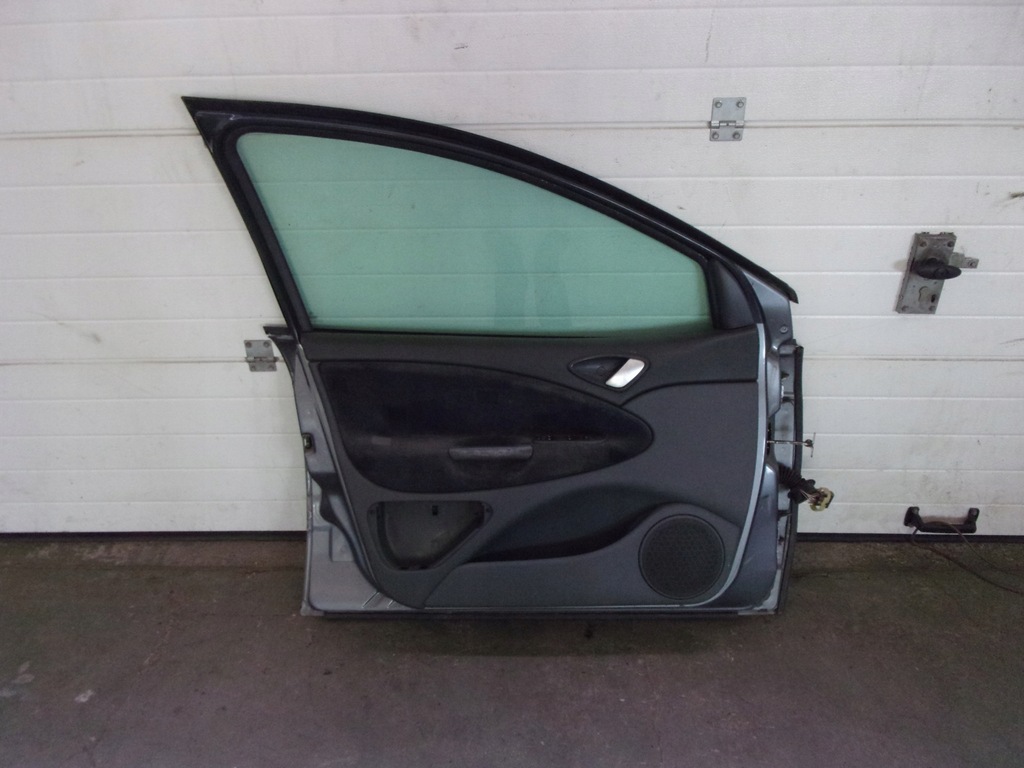 фото №2, Дверь передние левая eytc citroen c5 i