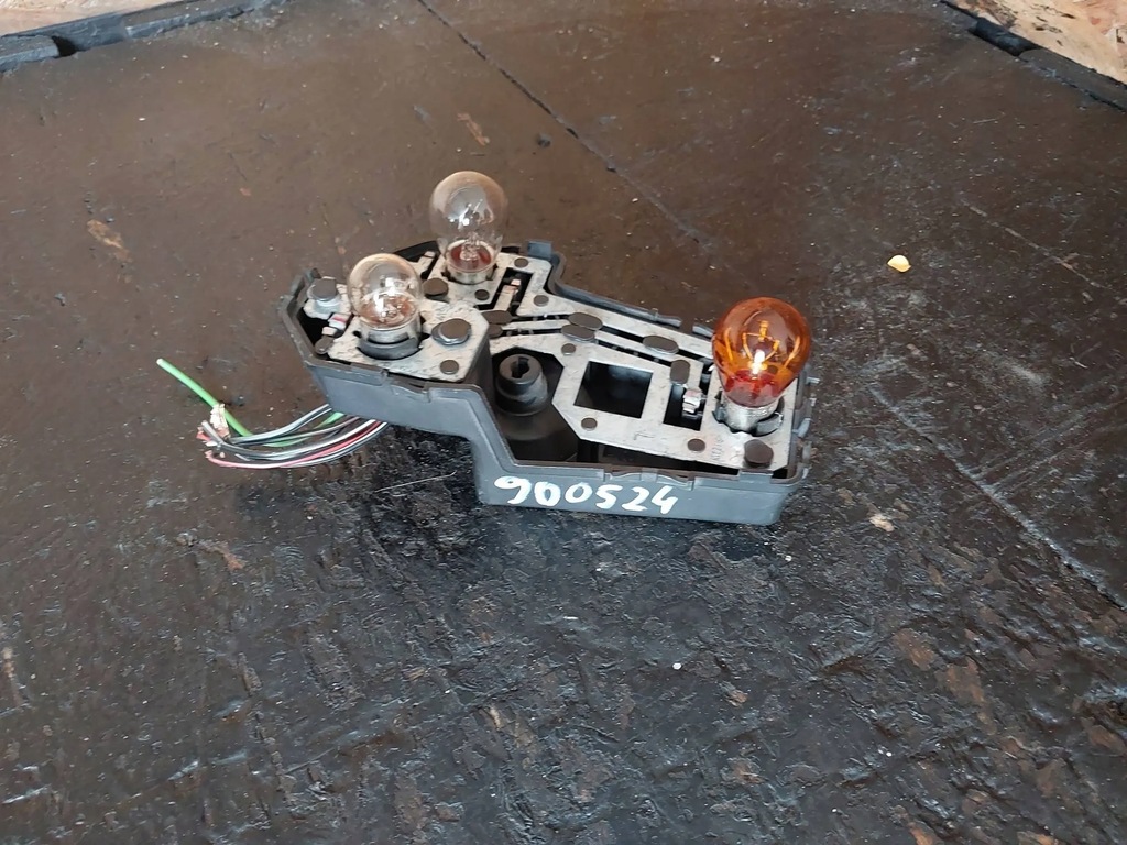 фото №8, Вкладыш лампы задний левый ford galaxy i lift 7m5945257