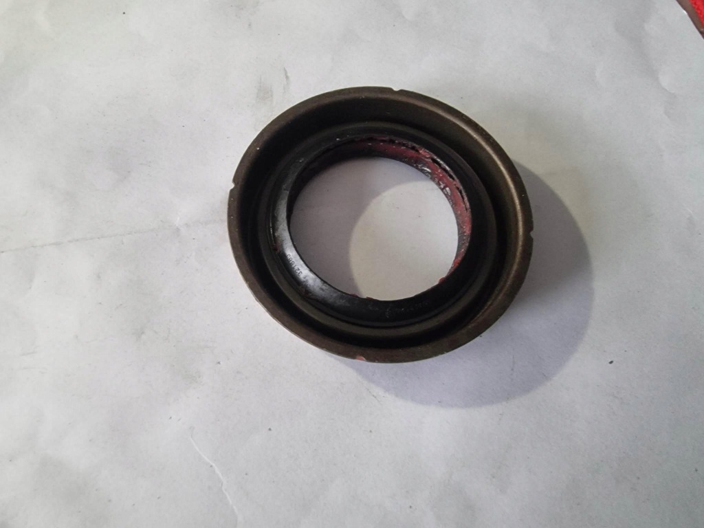 фото №2, Ущільнювач піввісь ступиця колеса 52111198