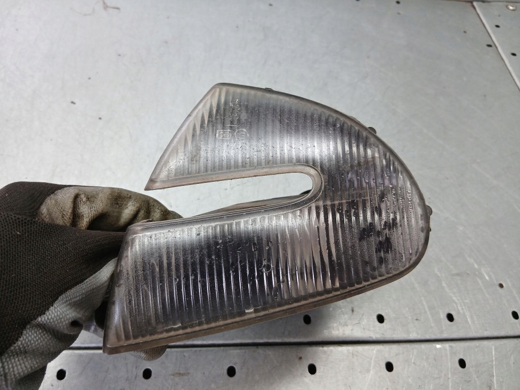 фото №1, Поворотник лівий alfa romeo 147 1.9jtd 03r