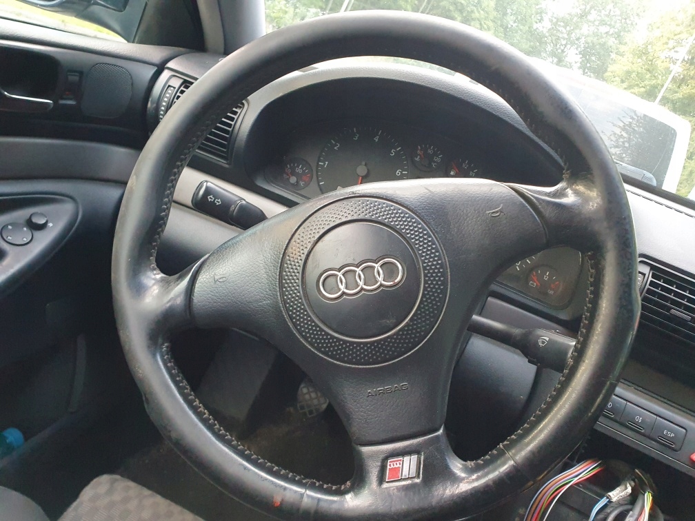 Стартер audi a4 b5 2.4 sedan lz5l 2001 в Україні