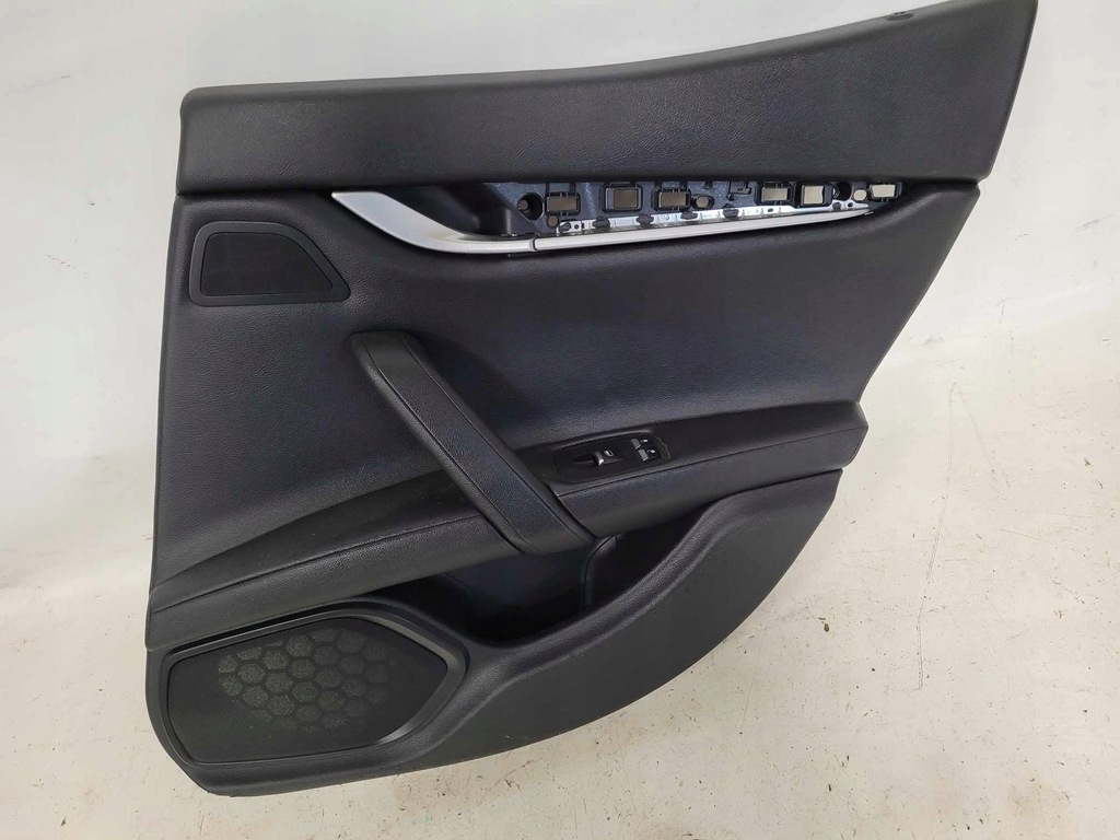 фото №1, Обшивка дверь задняя правый maserati ghibli sq4 2016