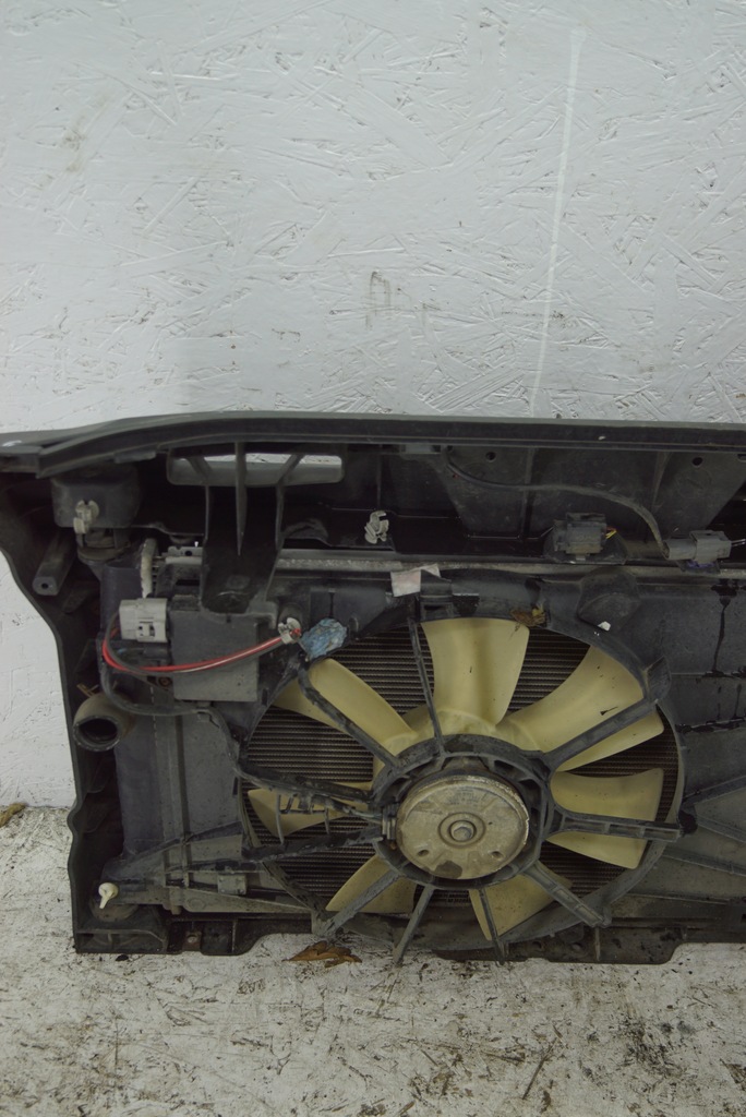 фото №14, Pas передній радіатор mazda 5 1.8b