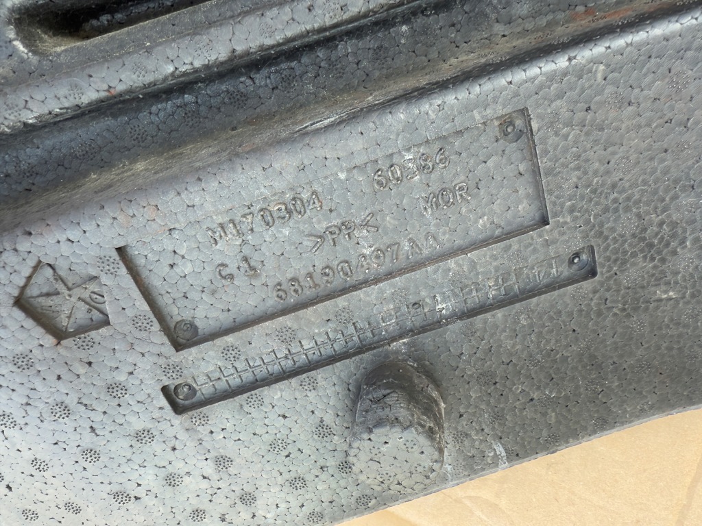 фото №7, Jeep grand cherokee wk2 srt абсорбер бампера перед 68190497aa