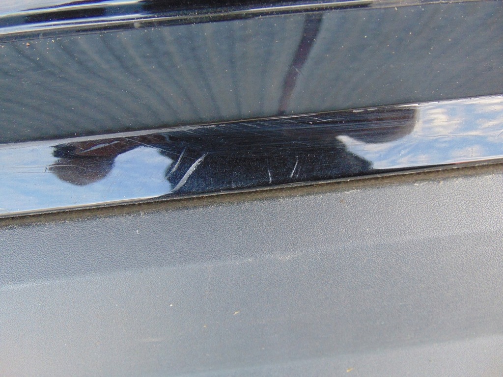 фото №11, Бампер задняя с накладка audi a4 b9 kombi 8w9807511j