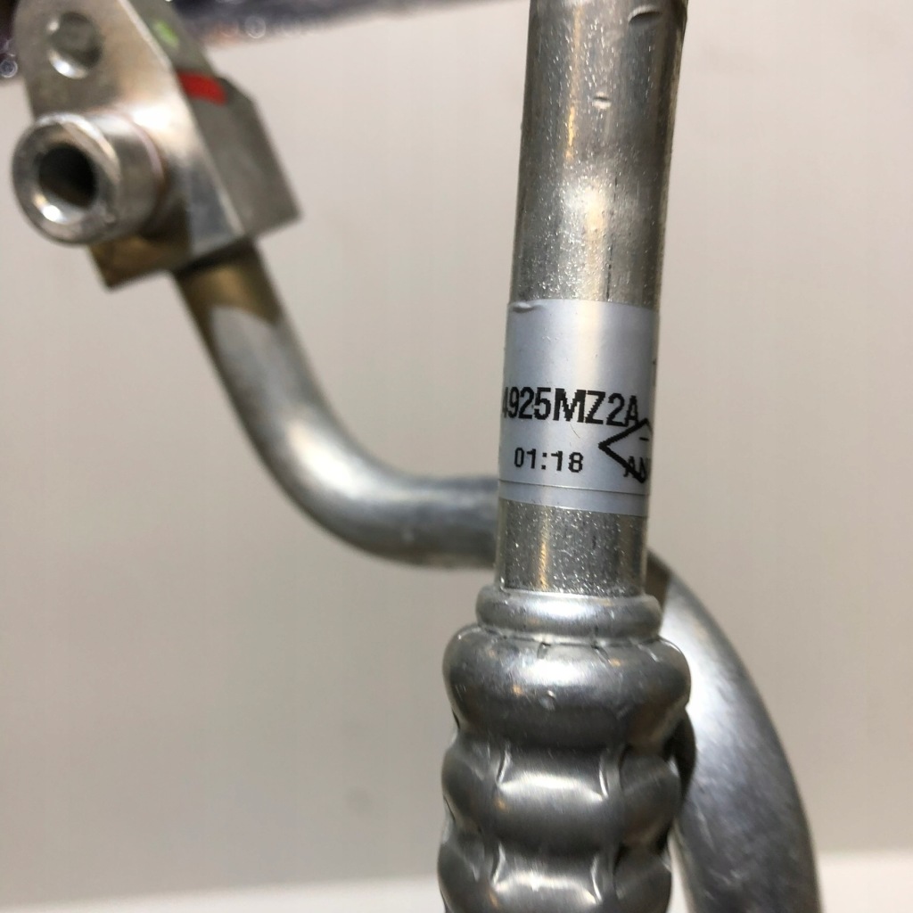 Renault scenic v e-tech пабтрубок  924925mz1a 924885mz1a 4433101660 924925mz2a Киев