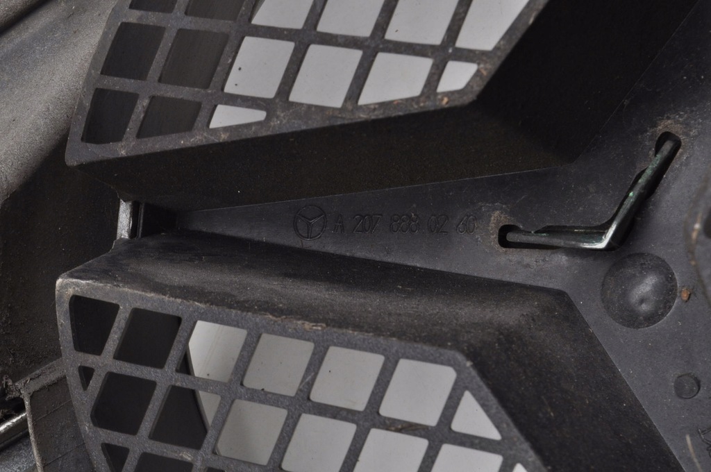 фото №9, Mercedes w245 решётка радиатора решётка радиатора a2078880260