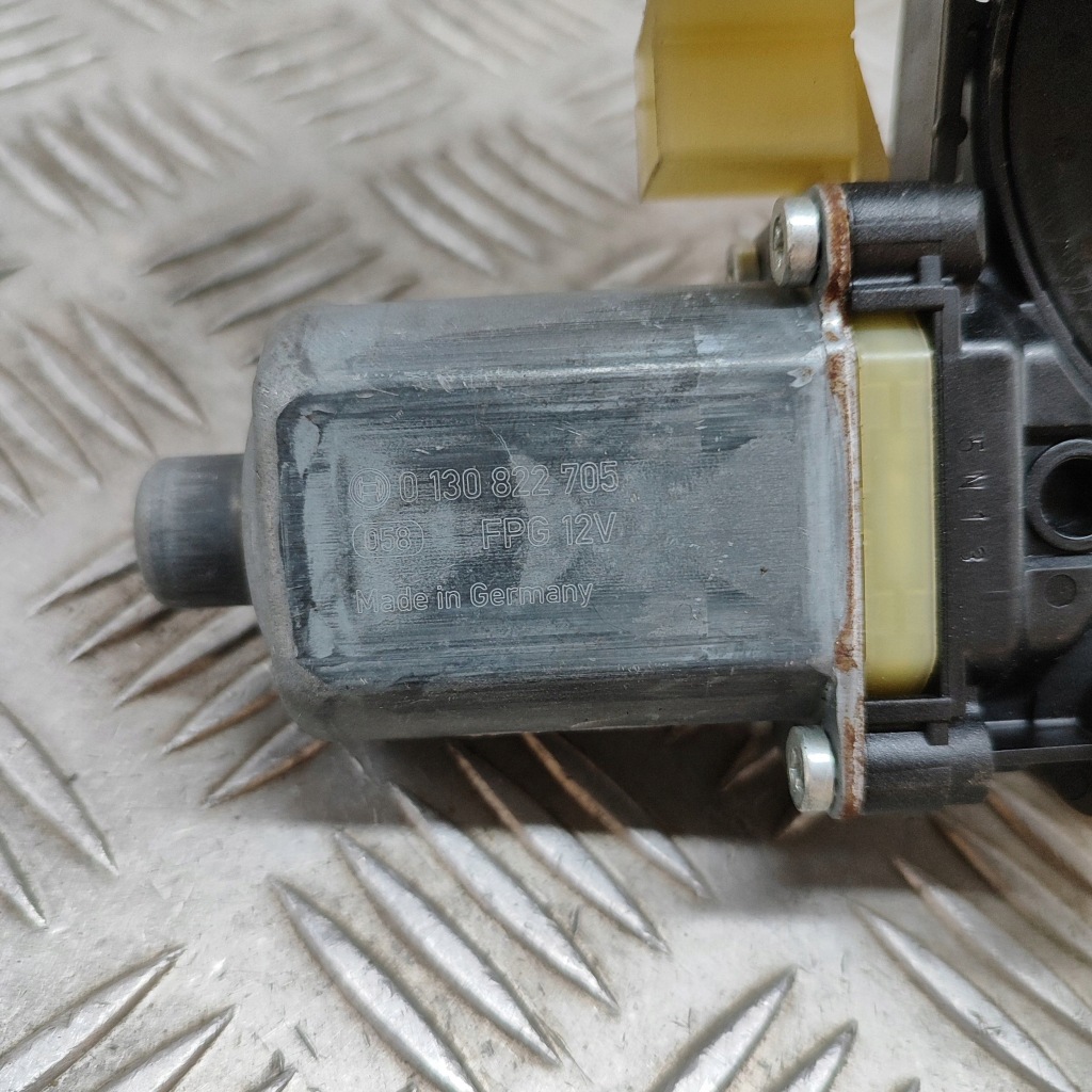 фото №8, Audi q8 2021 правая сторона моторчик подъемника стекло дверь