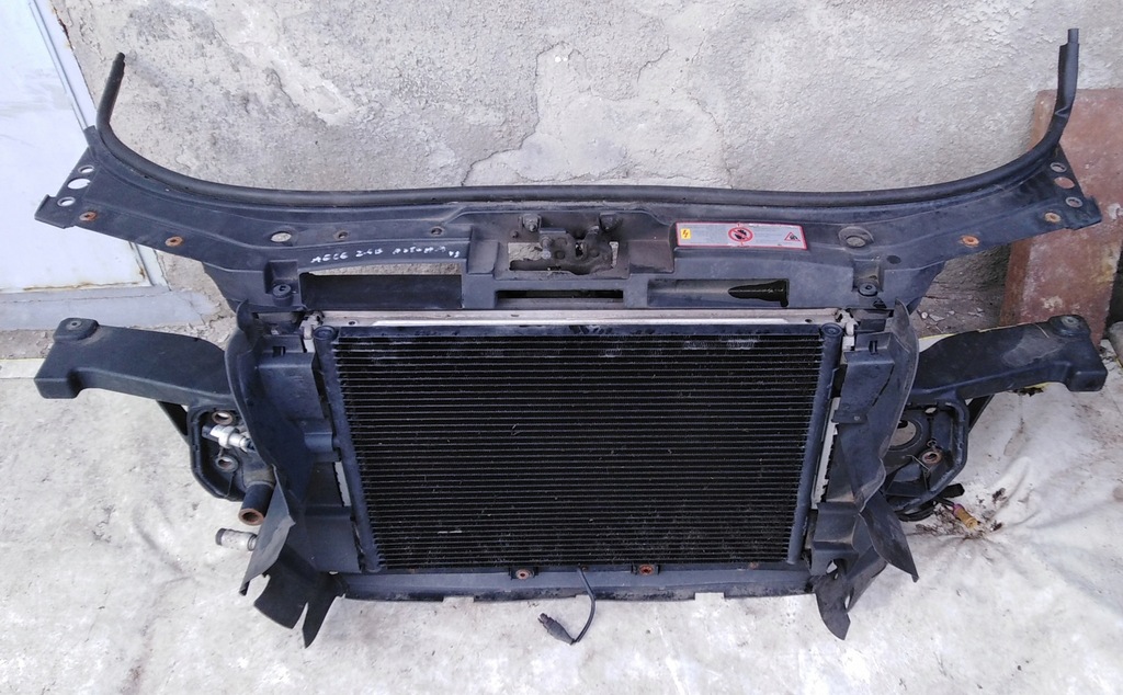 фото №1, Audi a6 c5 pas передній радіатор вентилятор 2,4b