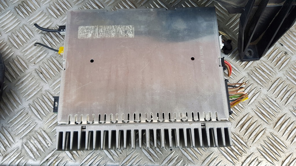 фото №13, Mercedes w211 harman kardon динамики набор