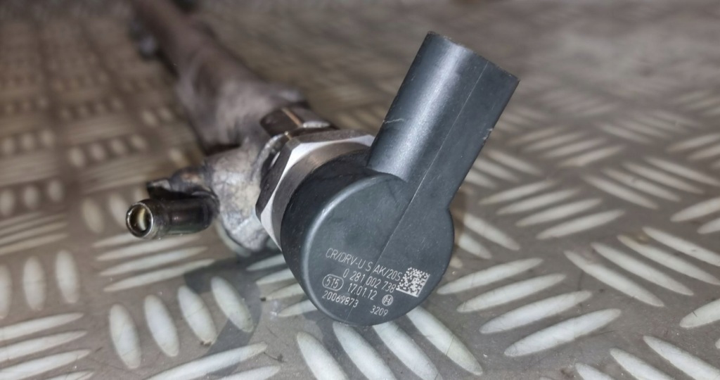 Купити Bmw e60 e65 e70 e90 3.0 d m57n2 молдинг упорскування датчик пального 7795514 12r