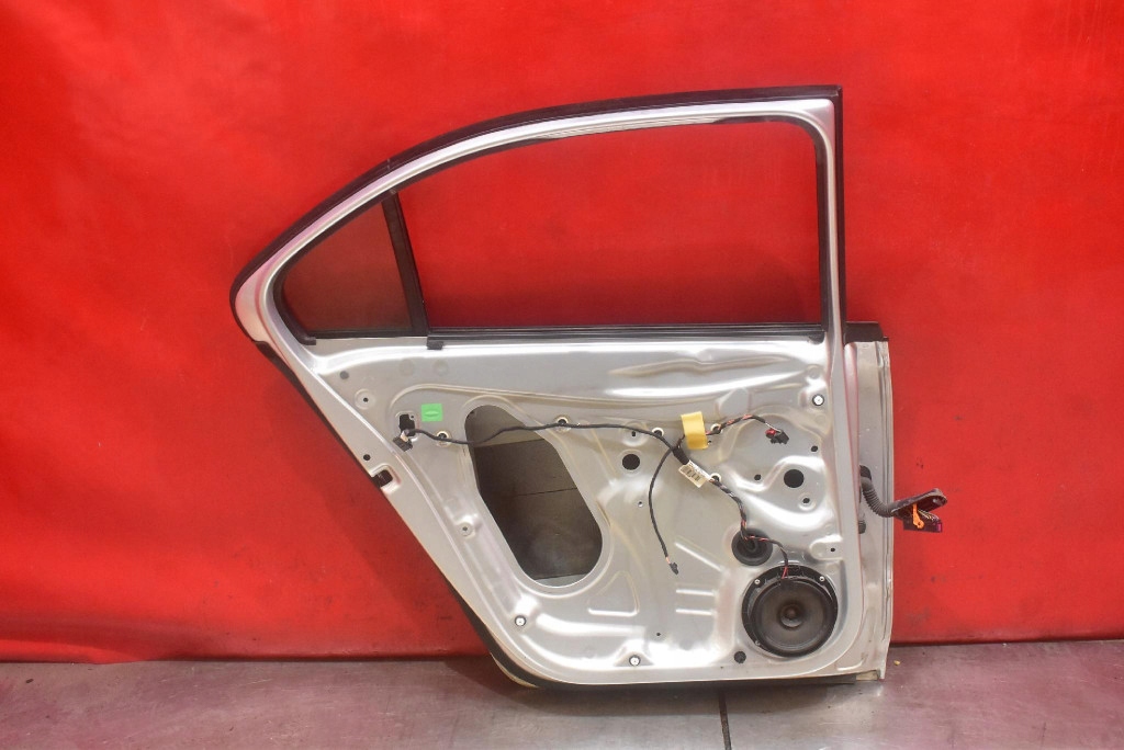 фото №13, Дверь левая задняя задние la7w skoda rapid 5d hb 12-17