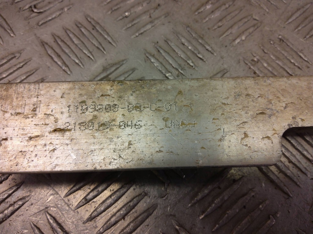 Tesla model 3 2019 кронштейн аккумулятор с Разборки