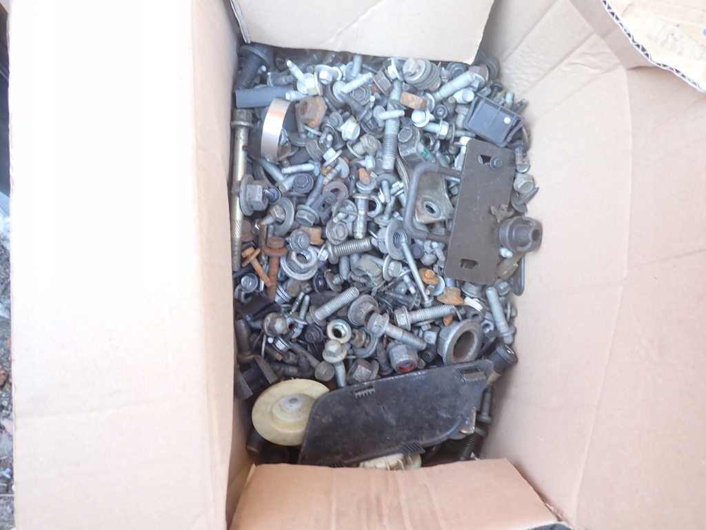 фото №1, Болты гайки прокладки kpl. ford expedition 3.5 ecoboost 20