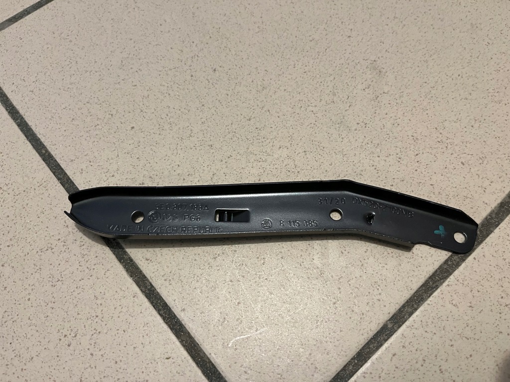 фото №1, Направляющая бампера передний левый skoda octavia iii 3