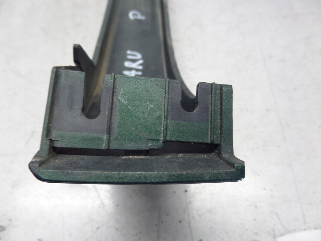 фото №8, Молдинг лампы правая перед forester i 97-02 0j7