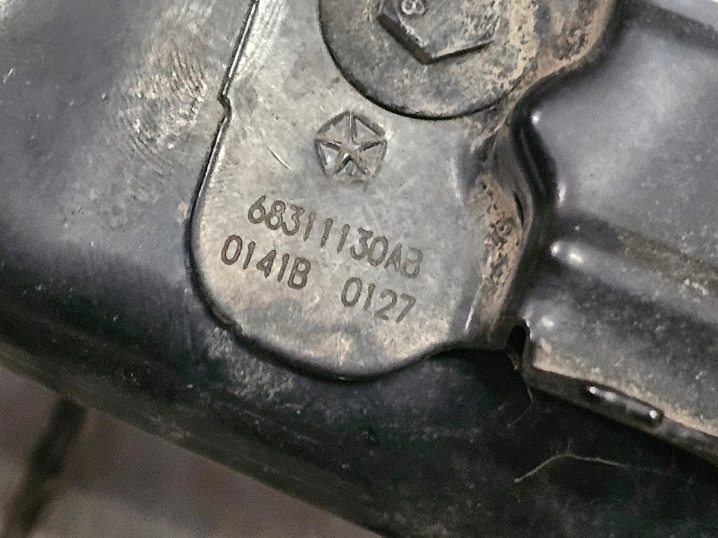 фото №10, Dodge ram v 19- верхний усилитель поперечина передний замок капот клаксон usa