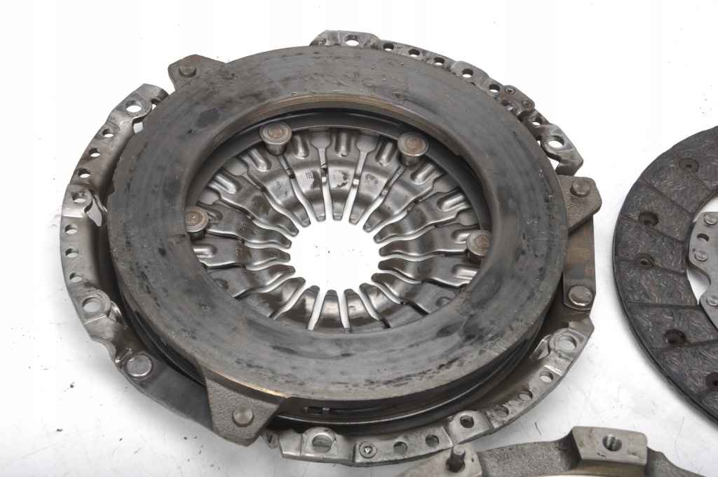 Mercedes klasa a w177 1.3 16v зчеплення a2472500000 Зі Шроту
