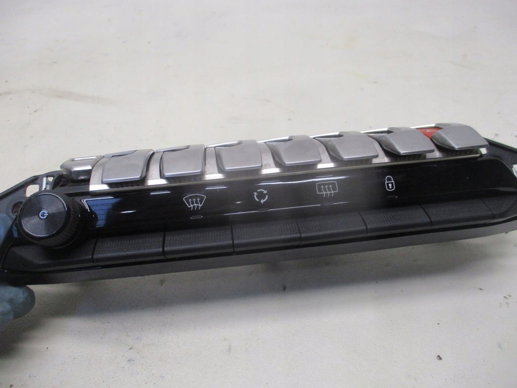 фото №4, Панель кнопка кнопки peugeot 3008 ii