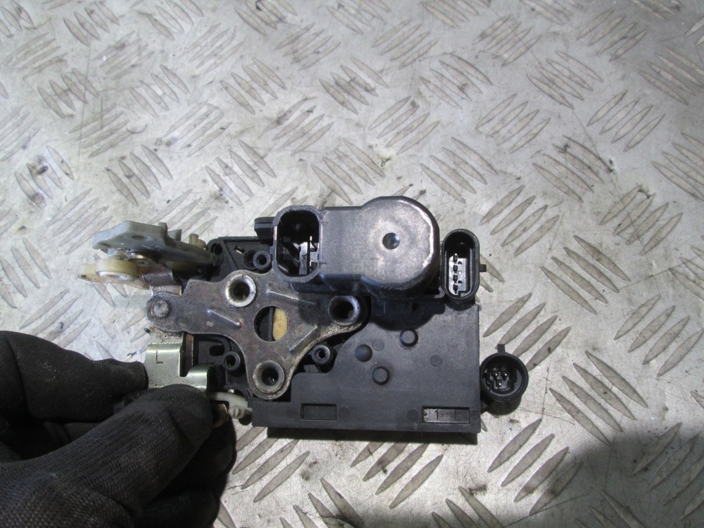 фото №4, Замок дверь левый перед alfa romeo 156